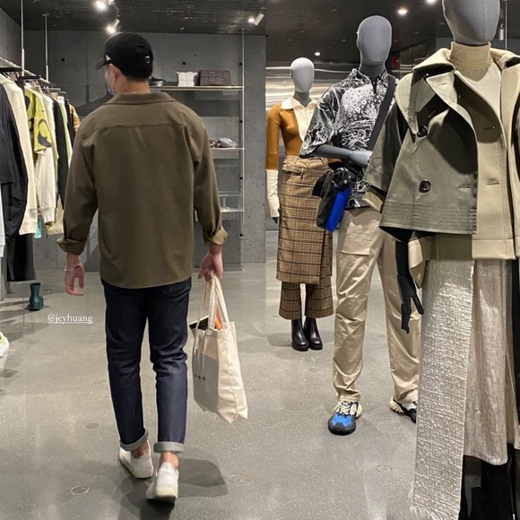 Meet your Posher, Jackie - Picture 1 of 1